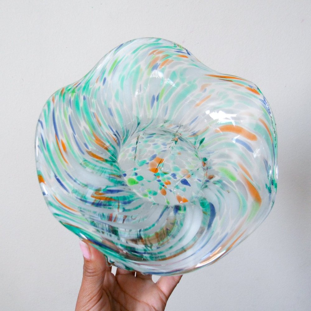 Artisan Glass Flower Vase Ruffle Rim Speckled Multicolor-Medium Bloom Vase - Picture 9 of 11